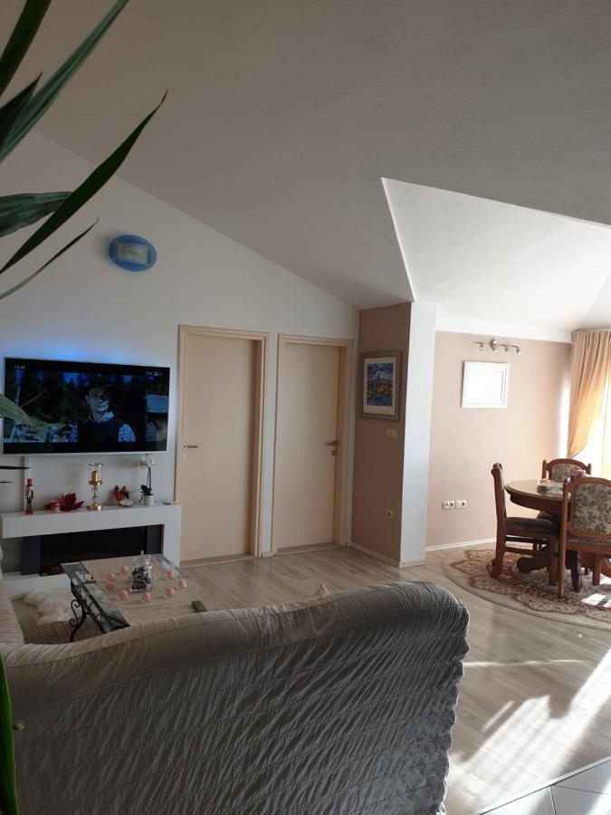 Apartmani Mlikotic Дуги-Рат Экстерьер фото